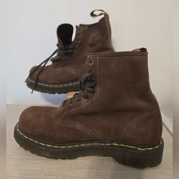 Dr Martens Boots Air Cushion Sole Mens US size 8 Work Wear Outdoors Brown - Picture 2 of 6